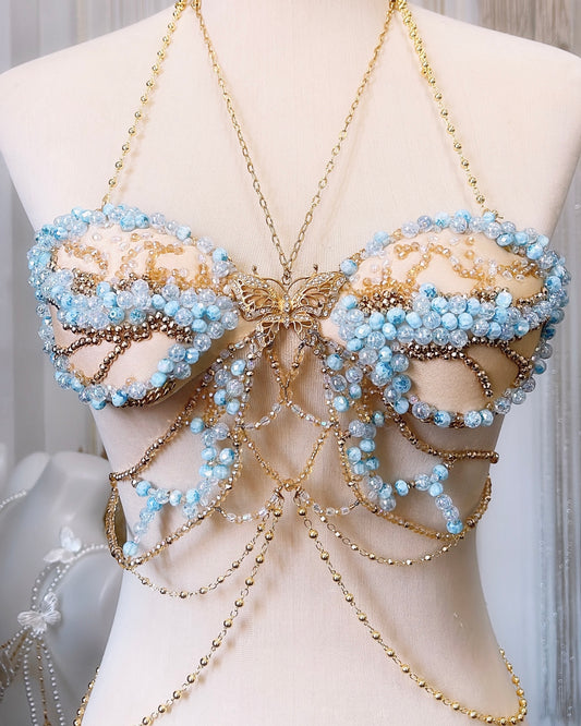 Float into a dream with this STONERIVER by KIM SABALA Fairycore Butterfly Corset, featuring delicate gold details, whimsical wings that wrap around the chest, and a flattering lace-up back. Perfect for festivals, cosplay, and all your magical moments. ✨